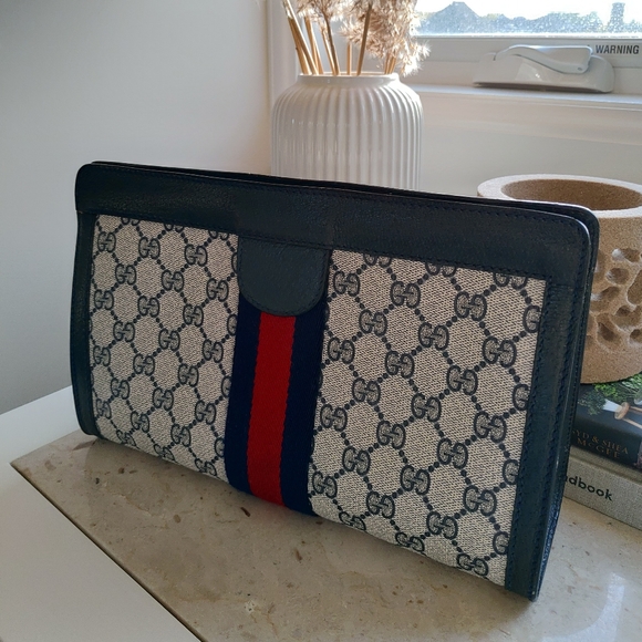 Vintage Gucci 1980s Sherry Clutch Bag - Picture 1 of 12